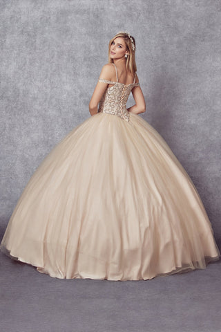 Perlenbesetztes Ballkleid mit kalten Schultern von Juliet 1426