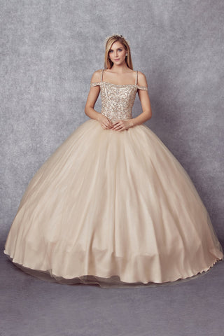 Perlenbesetztes Ballkleid mit kalten Schultern von Juliet 1426