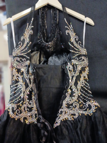 Perlenbesetztes Quinceanera-Kleid mit hohem Kragen von House of Wu 26881