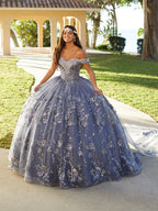 Vestido de quinceanera com contas e ombros à mostra da Fiesta Gowns 56479