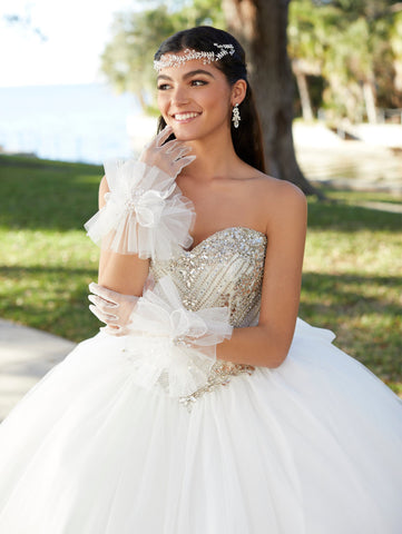 Vestido de quinceanera sem alças com missangas da Fiesta Gowns 56485