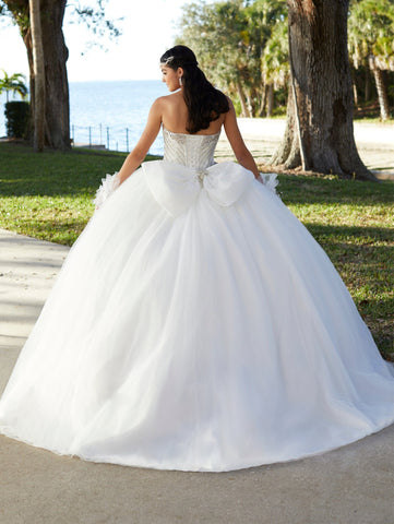 Vestido de quinceanera sem alças com missangas da Fiesta Gowns 56485