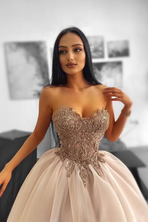 Lindos vestidos de festa em tule, sem alças, corte em A, comprimento até ao chão