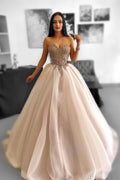 Magnifiques robes de bal sans bretelles en tulle, longueur sol, en forme de A avec décolleté cœur