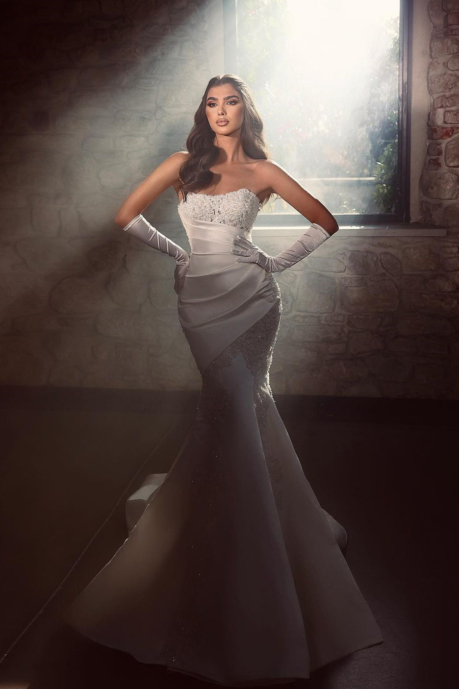 Bellissimo Abito da Sposa Bianco Sirena Lungo in Pizzo Senza Maniche con Appliques
