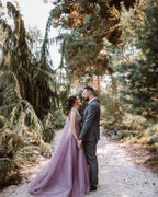 Wunderschönes langes A-Linien-Ballkleid aus Tüll mit V-Ausschnitt