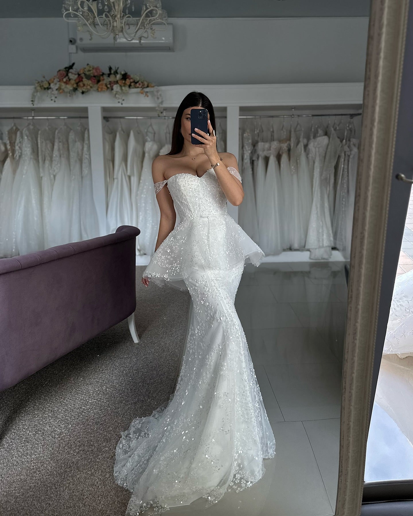 Wunderschönes Meerjungfrau-Tüllspitze-Süßherz-Ärmelloses Weißes Brautkleid Mit Applikationen