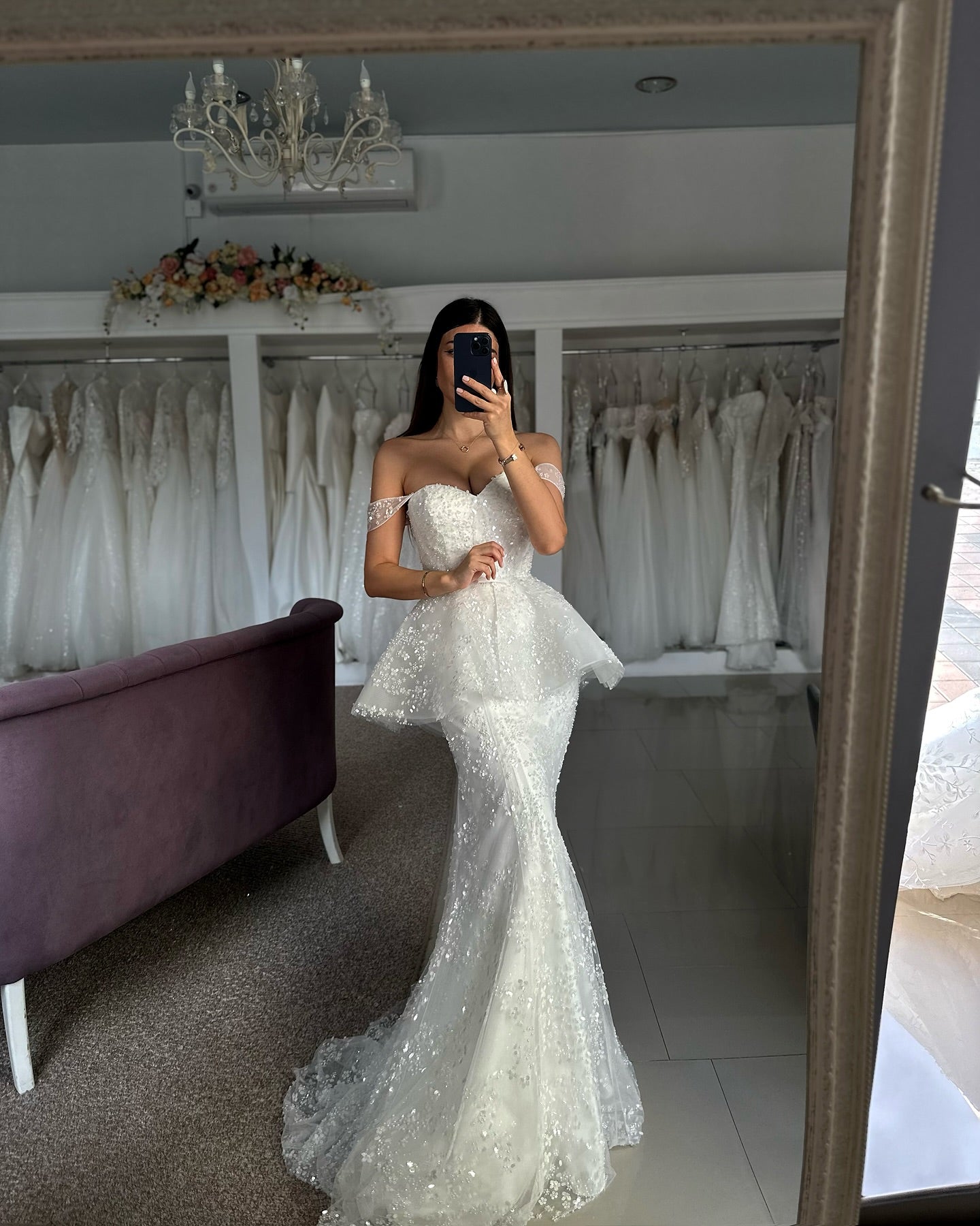 Wunderschönes Meerjungfrau-Tüllspitze-Süßherz-Ärmelloses Weißes Brautkleid Mit Applikationen