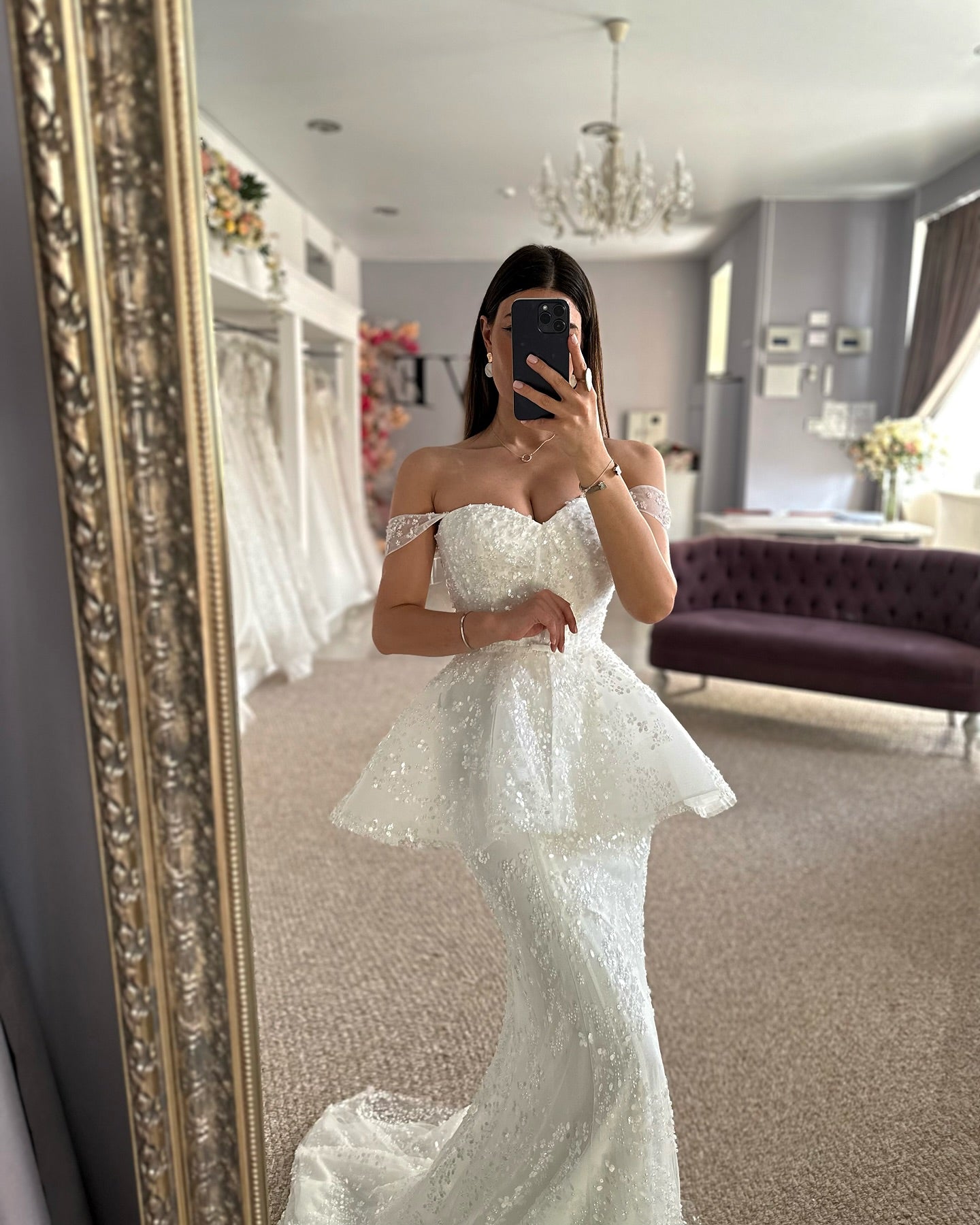 Wunderschönes Meerjungfrau-Tüllspitze-Süßherz-Ärmelloses Weißes Brautkleid Mit Applikationen