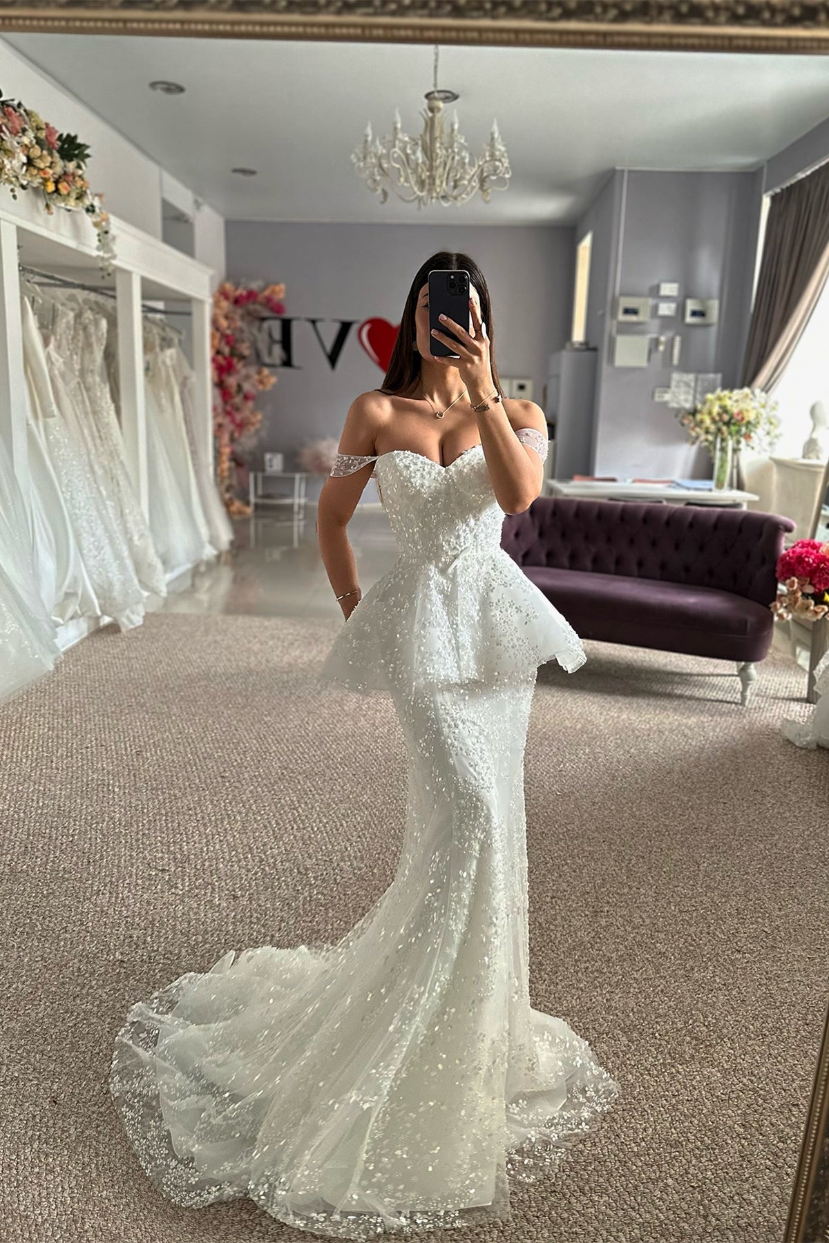 Wunderschönes Meerjungfrau-Tüllspitze-Süßherz-Ärmelloses Weißes Brautkleid Mit Applikationen