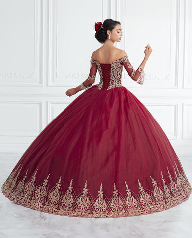 Vestido de quinceanera com manga em sino e ombro de fora, da House of Wu 26948
