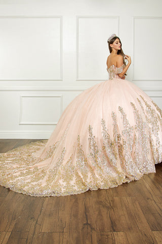 Schulterfreies, langärmliges Ballkleid von Petite Adele PQ1065
