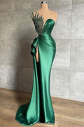 Vestido de Gala Largo de Sirena en Satin Biztunnel Verde con Escote Corazón, Cuentas y Abertura