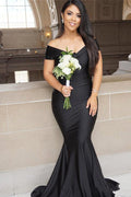 Robe de bal longue noire sirène asymétrique dos nu