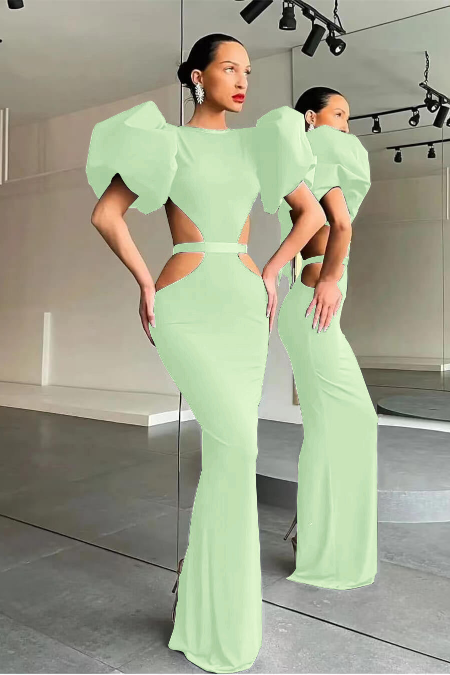 Vestido de festa comprido verde escuro, estilo sereia, com mangas abalonadas e cetim