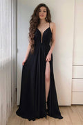Vestido de gala largo de línea A en chiffon con tirantes finos negros y abertura lateral