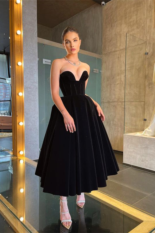 Black Tea Length Little Black Dress A-line Sweetheart Velvet Evening Dresses