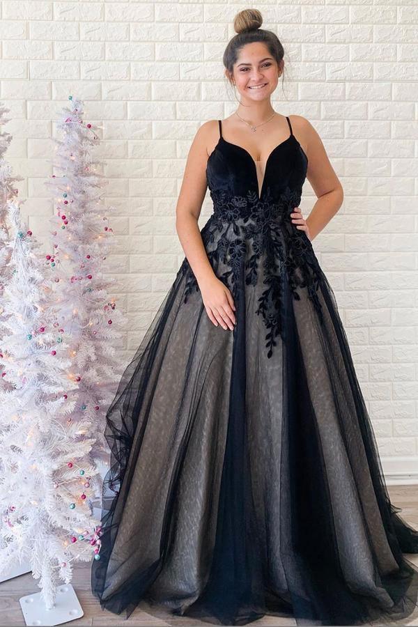 Vestido de festa preto com decote em V e costas nuas em tule com aplicações PSK141