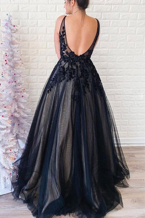 Vestido de festa preto com decote em V e costas nuas em tule com aplicações PSK141