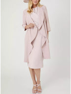 Vestido de duas peças para mãe da noiva, convidada de casamento, elegante, pequeno, decote em joia, comprimento até ao joelho, chiffon elástico, manga 3/4, com racha frontal franzida, cor sólida