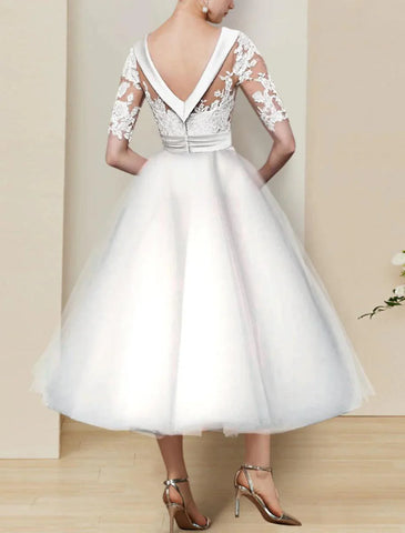 Brautparty Kleine weiße Kleider Reife Herbst-Brautkleider A-Linie Illusionsausschnitt Halbarm Teelänge Satin-Brautkleider mit Applikationen Volltonfarbe