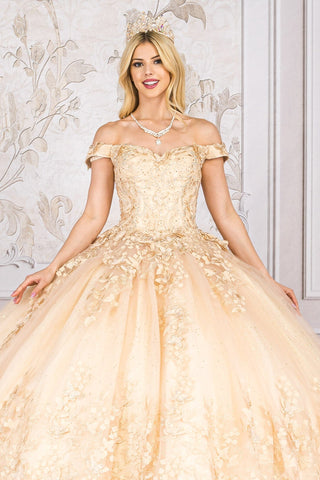 Schulterfreies Ballkleid mit Schmetterlingsapplikation von Petite Adele PQ1021