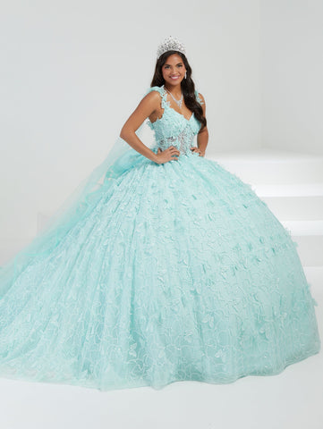 Quinceanera-Kleid mit Schmetterlings-Cape-Ärmeln von House of Wu 26062