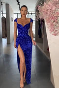 Vestido de Gala Largo Color Azul Real Estilo Sirena con Escote Corazón, Lentejuelas y Abertura
