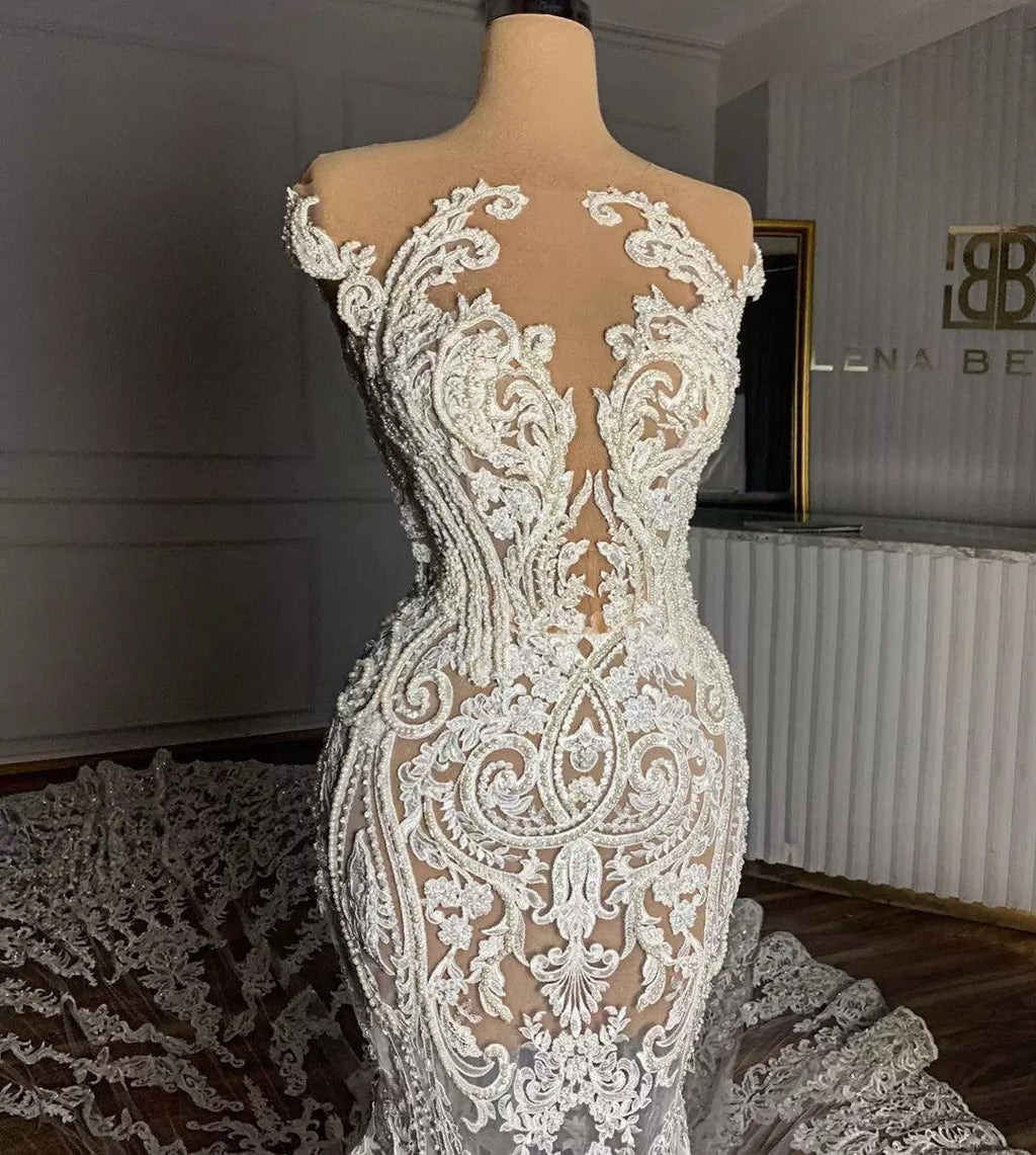 Vestido de Noiva Longo Mermaid de Luxo Decote Joia em Tule com Aplicações de Missangas e Renda