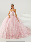 Robe de Quinceañera Cape par House of Wu 26015