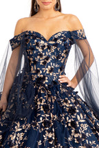 Ballkleid mit 3D-Blumen und Cape-Ärmeln von Elizabeth K GL1970