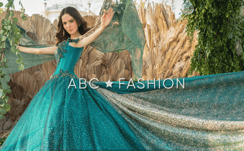 Quinceanera-Kleid mit Cape-Ärmeln von Ragazza D84-584