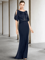 Vestido de mãe da noiva com bainha/coluna, tamanho grande, elegante, decote em joia, cauda longa/escova, chiffon elástico, manga curta com missangas