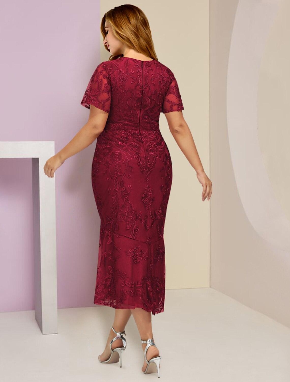 Vestidos para Mãe da Noiva Plus Size Curto Barriga Escondida Festa de Casamento Elegante Decote em V Comprimento Chá Renda Manga Curta com Pregas Cor Sólida