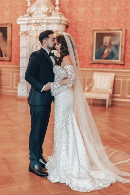 Exquisite Lange Meerjungfrau Off-the-shoulder Spitze Brautkleid mit Langärmeln