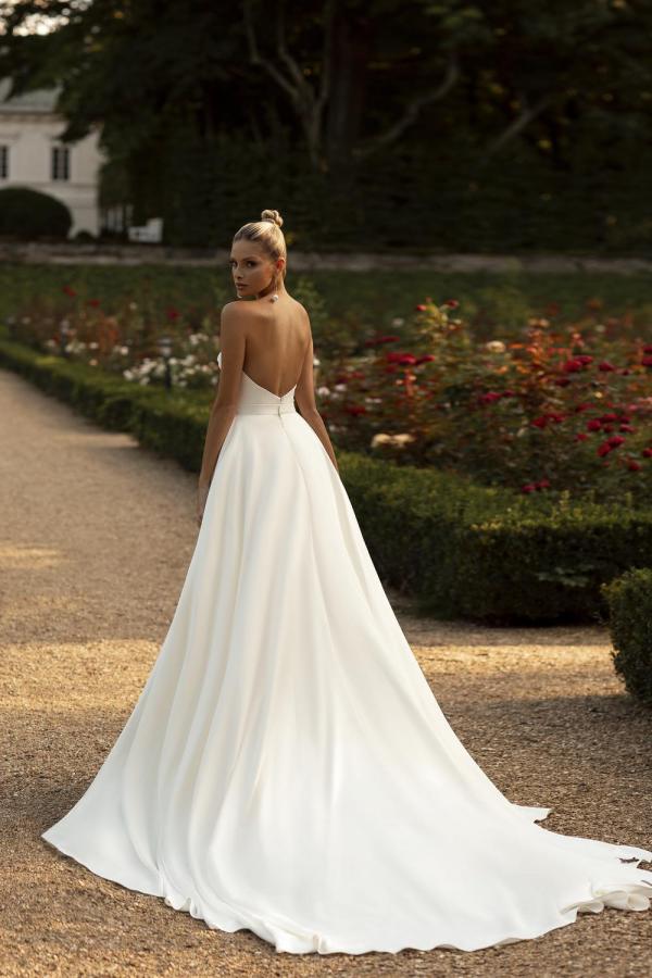 Encantador Vestido de Novia Sirena Largo de Satin en Marfil con Escote Corazón y Abertura