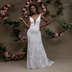 Charmantes Porträt-Trägerloses Spitzen-Abendkleid mit Schwanenlinie für die Hochzeit