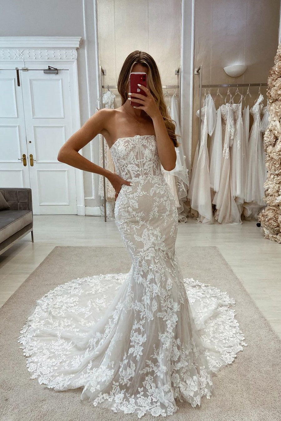 Chic Meerjungfrau-Ärmelloses Applikations-Brautkleid mit Schleppe