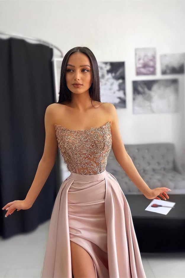 Schickes langes schulterfreies ärmelloses Abendkleid im Meerjungfrauenstil mit Applikation