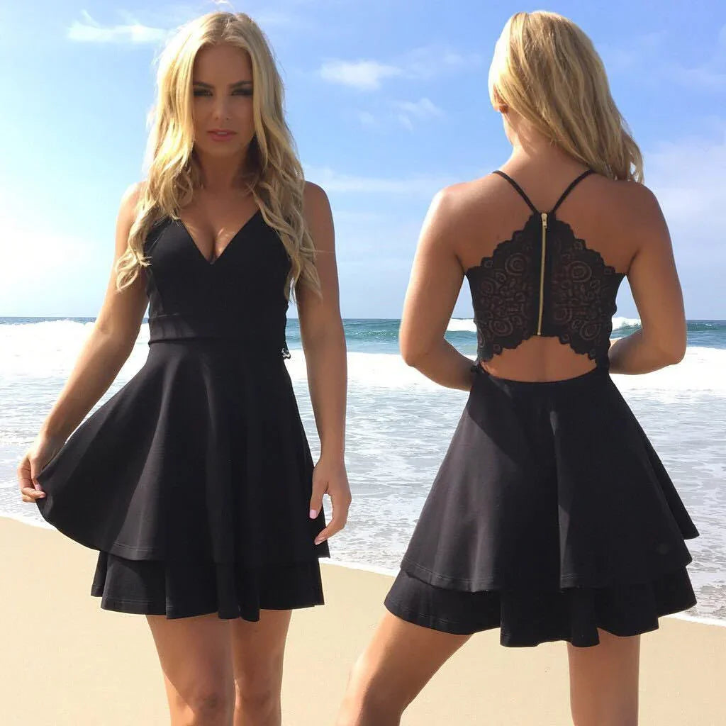 Kurzes Chiffon-Kleid mit V-Ausschnitt und Trägerbändchen für den Homecoming-Ball