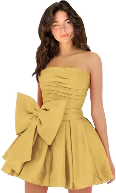 Stilvolles ärmelloses gerüschtes kurzes Homecoming-Kleid Einfaches Mini-Partykleid mit Schleife