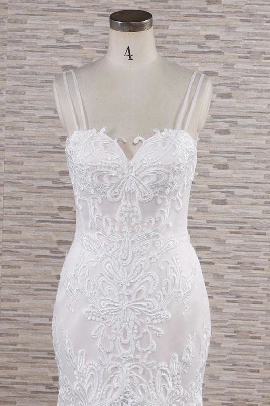 Chic Trägerkleid mit Applikationen und Meerjungfrau-Silhouette für elegante Hochzeitskleider