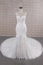Chic Trägerkleid mit Applikationen und Meerjungfrau-Silhouette für elegante Hochzeitskleider