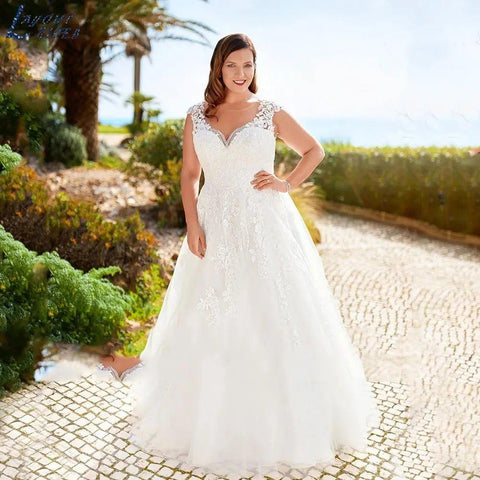 Klassische Brautkleider in Übergröße mit Flügelärmeln, charmantem O-Ausschnitt und rückenfreiem Brautkleid, Robe de Mariée, Sonderanfertigung 2024