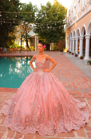 Quinceanera-Kleid mit kaltem Schulterumhang von Amarra 54310