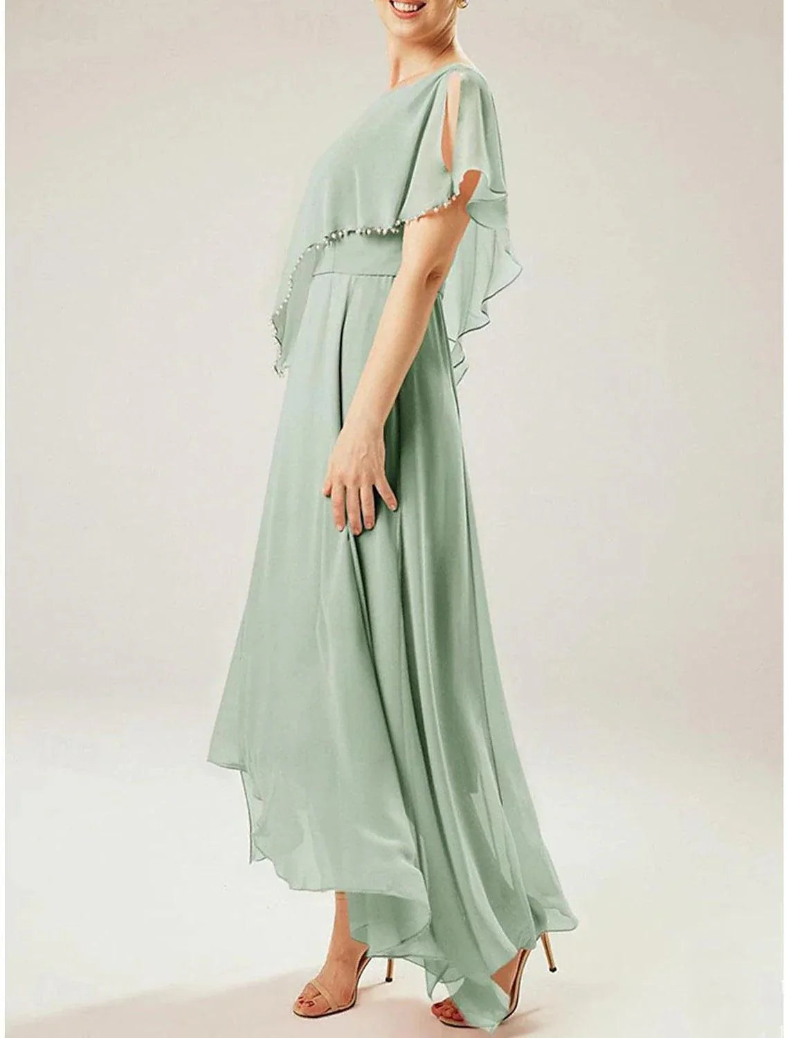 Vestido de mãe da noiva com bainha/coluna, elegante e simples, decote em joia, comprimento até ao tornozelo, chiffon, manga curta, incluído com borla