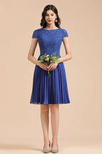 Niedliches Spitze Chiffon Mini-Partykleid Kurzärmlig Kniebundlanges Homecoming-Kleid