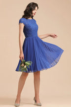 Niedliches Spitze Chiffon Mini-Partykleid Kurzärmlig Kniebundlanges Homecoming-Kleid