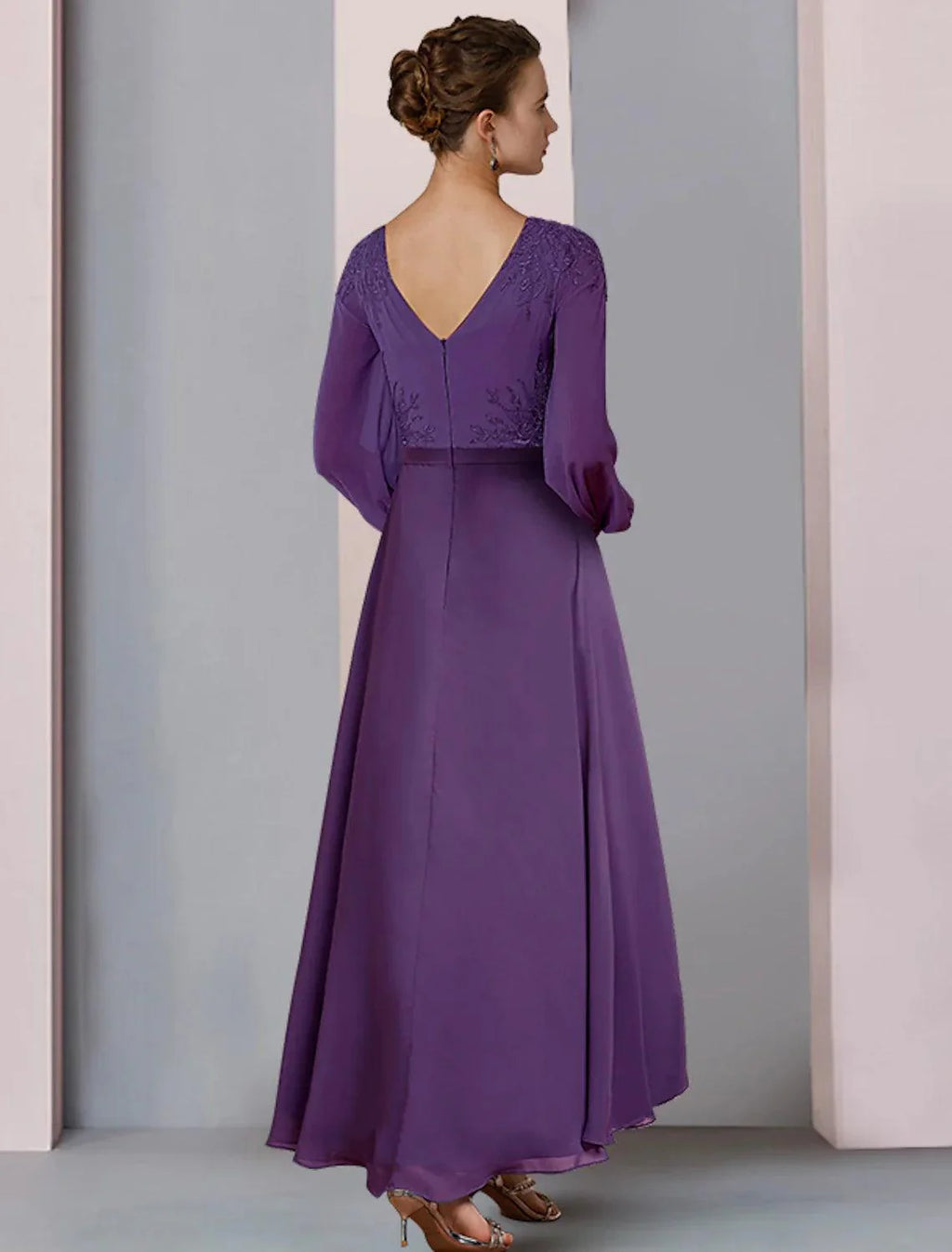 Etuikleid/Säulenkleid für die Brautmutter, Hochzeitsgast, Party, elegant, V-Ausschnitt, asymmetrisch, Chiffon, Spitze, lange Ärmel mit Rüschen