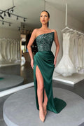 Vestidos de noche de satén sirena largos con lentejuelas verde oscuro y abertura